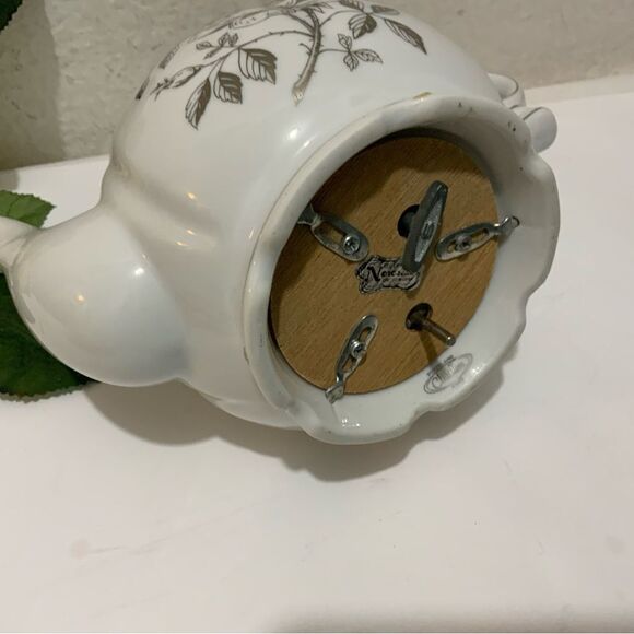 VTG Norcrest Fine 25th Anniversary Chatillon Fine Tea Pot China Silver Muscial - Picture 5 of 11